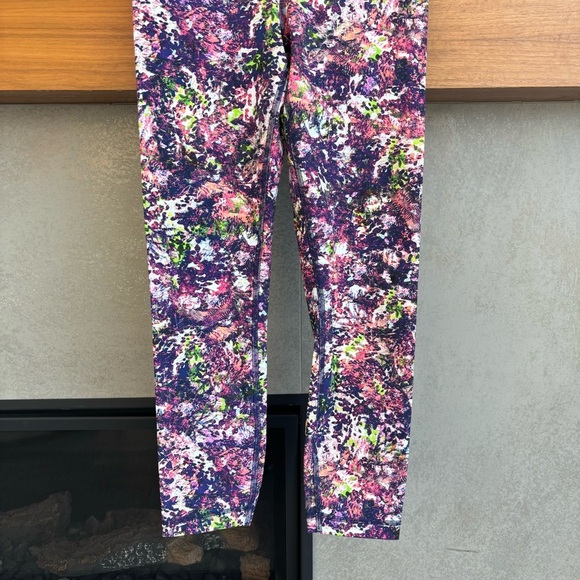 LULULEMON SEAWHEEZE Speed Wunder Crop 25” SW, Size 4 - Picture 3 of 9